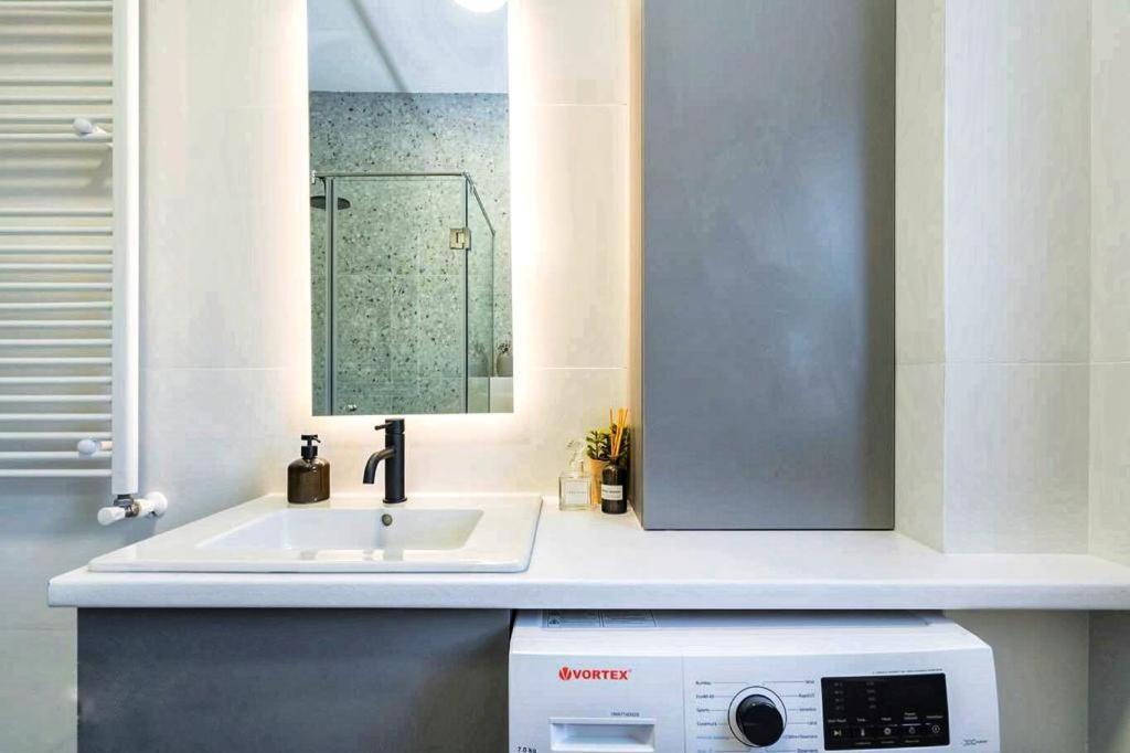 Angelo Bello Luxury Suite City Center By Sattal Bucureşti Eksteriør bilde